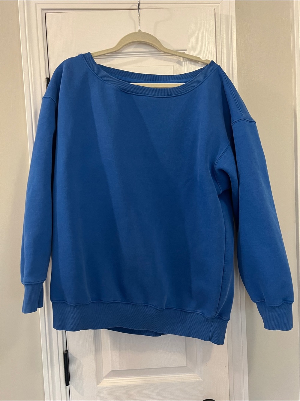 Faiable Women's oversized off the shoulder Sweater in Blue